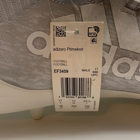 Athletic_Shoes